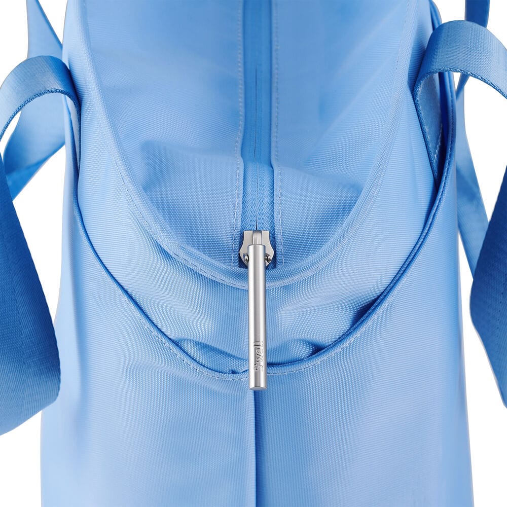 lunch-tote-p0 5341821_03-Swell-Lunch-Tote-Bag-Chambray-Blue-Zipper-Detail_8768.jpg