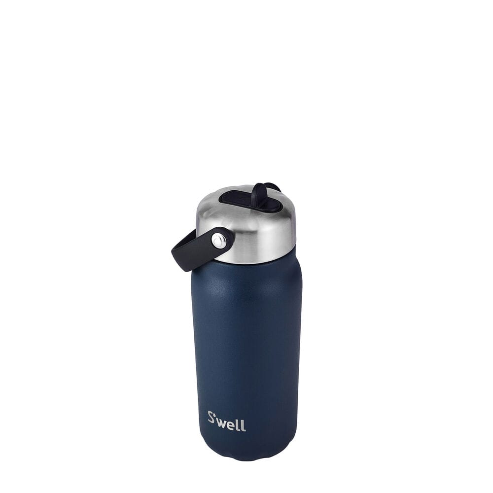 explorer-with-flip-straw-lid-18oz-n4 5345123_Swell-Explorer-with-Flip-Straw-Water-Bottle-18oz-Azurite-Blue-Front-Angled_74ce_1.jpg